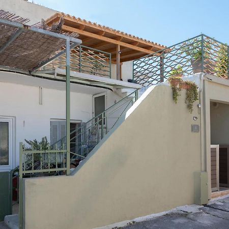 Cozy Studio In Dafnes Near To Heraklion Apartamento Dhafnes Exterior foto
